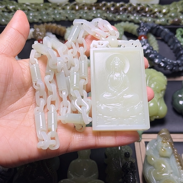 天***秀和田玉未镶嵌挂件