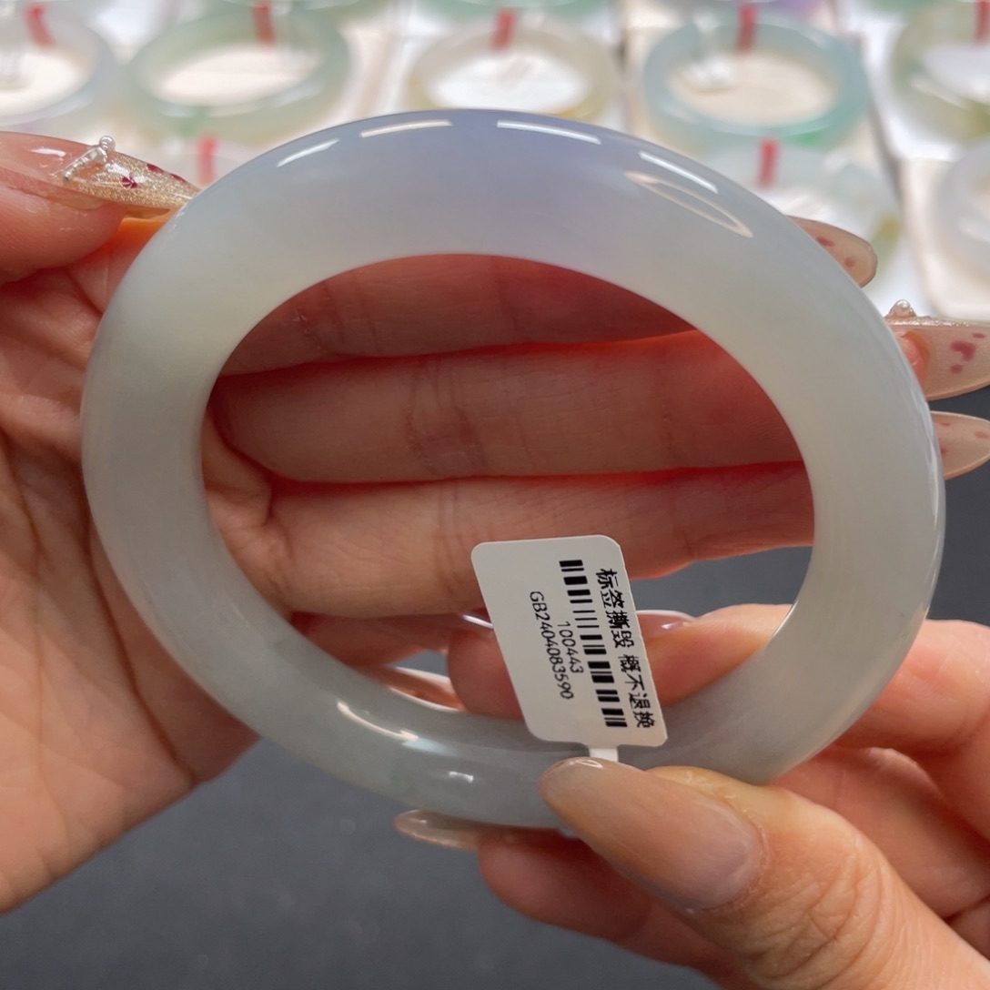 【闪购商品】翡翠手镯未镶嵌胶润条子5859