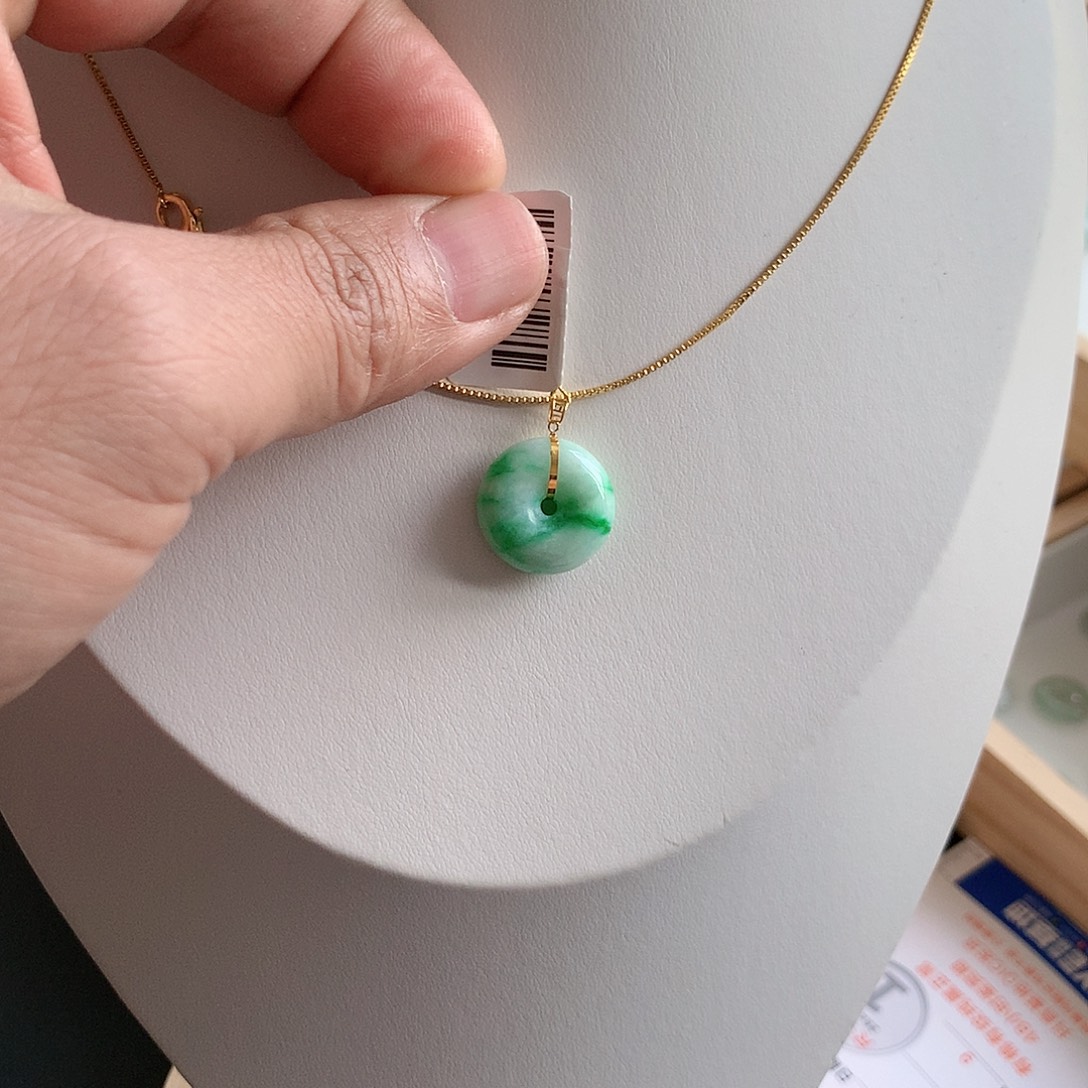 翡翠18K金镶嵌颈饰Aaaaaa