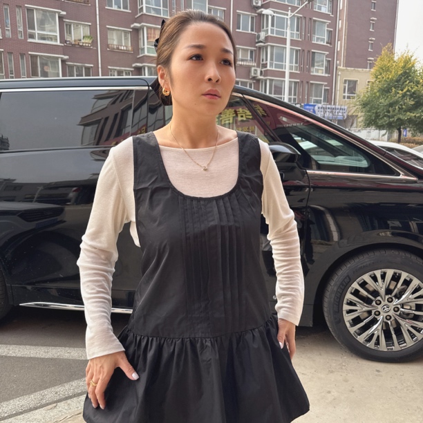 围裙背带黑色时尚罩衣围腰多功能户外少女风工装风露营网红