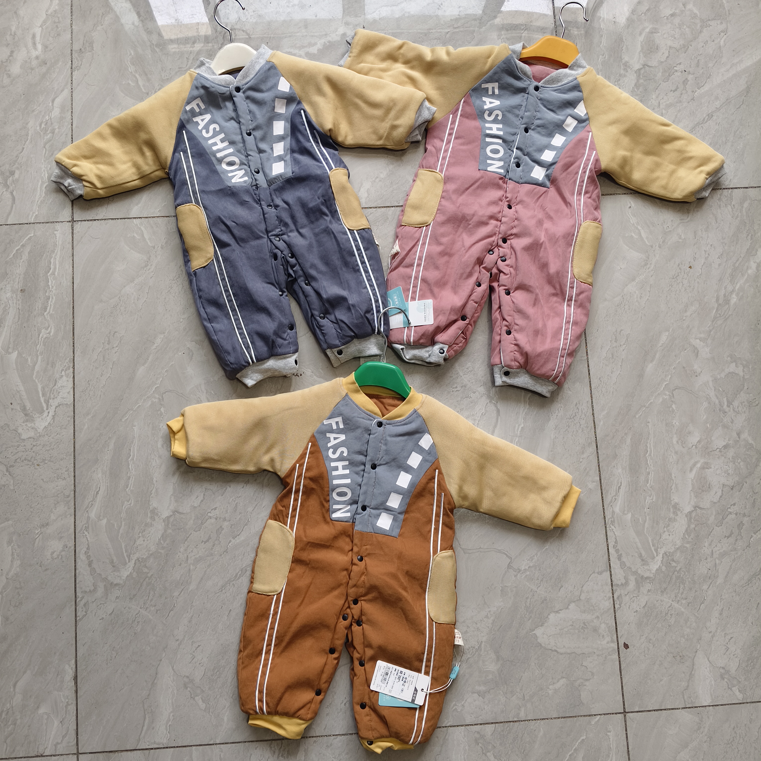 新款儿童女童宝宝套可拆帽连体婴幼儿加厚