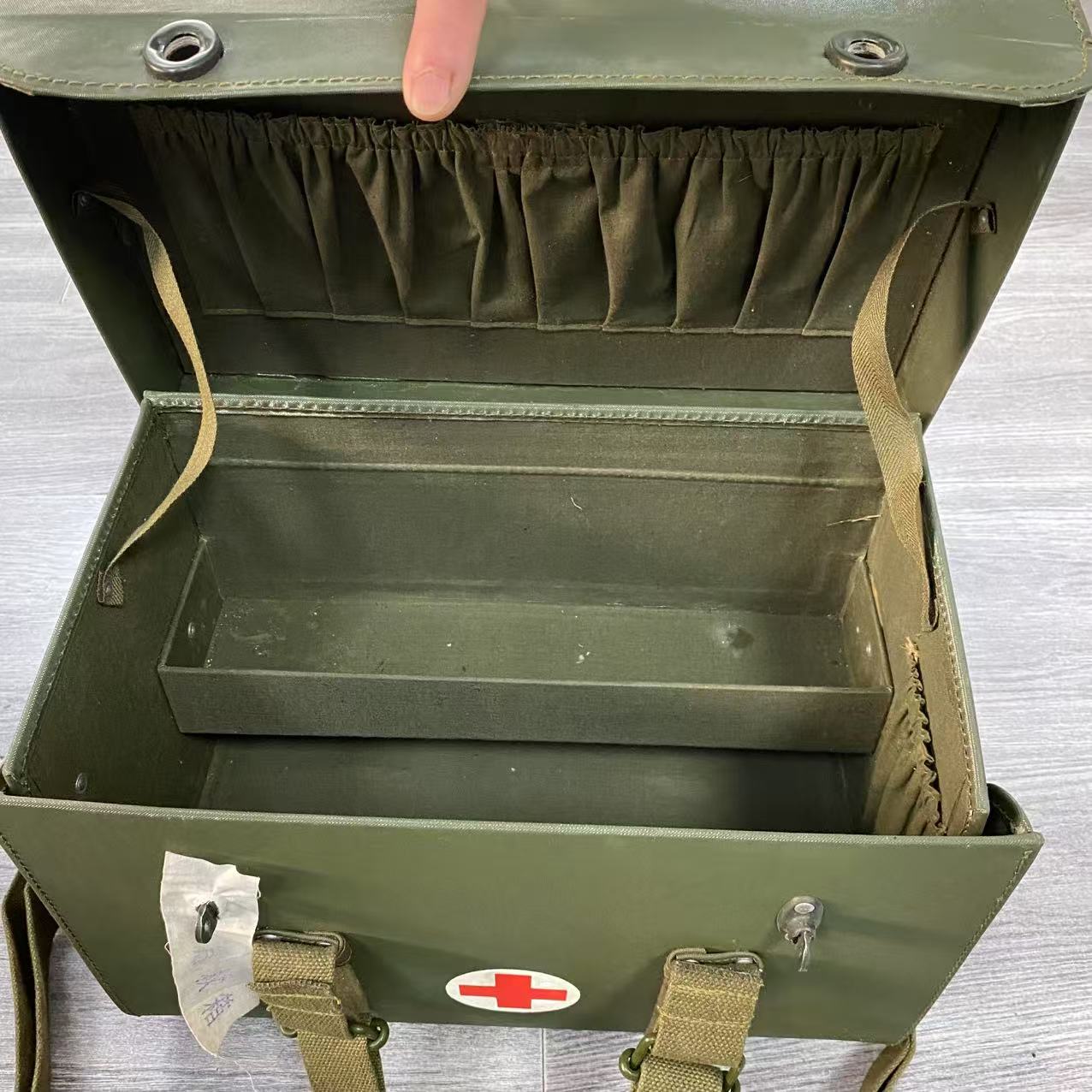 库存新款老货卫生箱