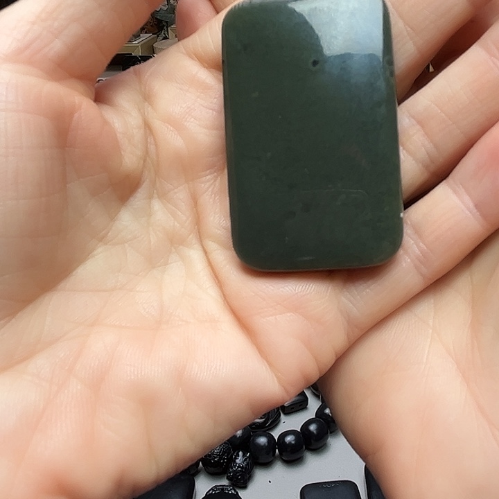 风***茂和田玉（墨玉）未镶嵌手链平安牌沙枣青