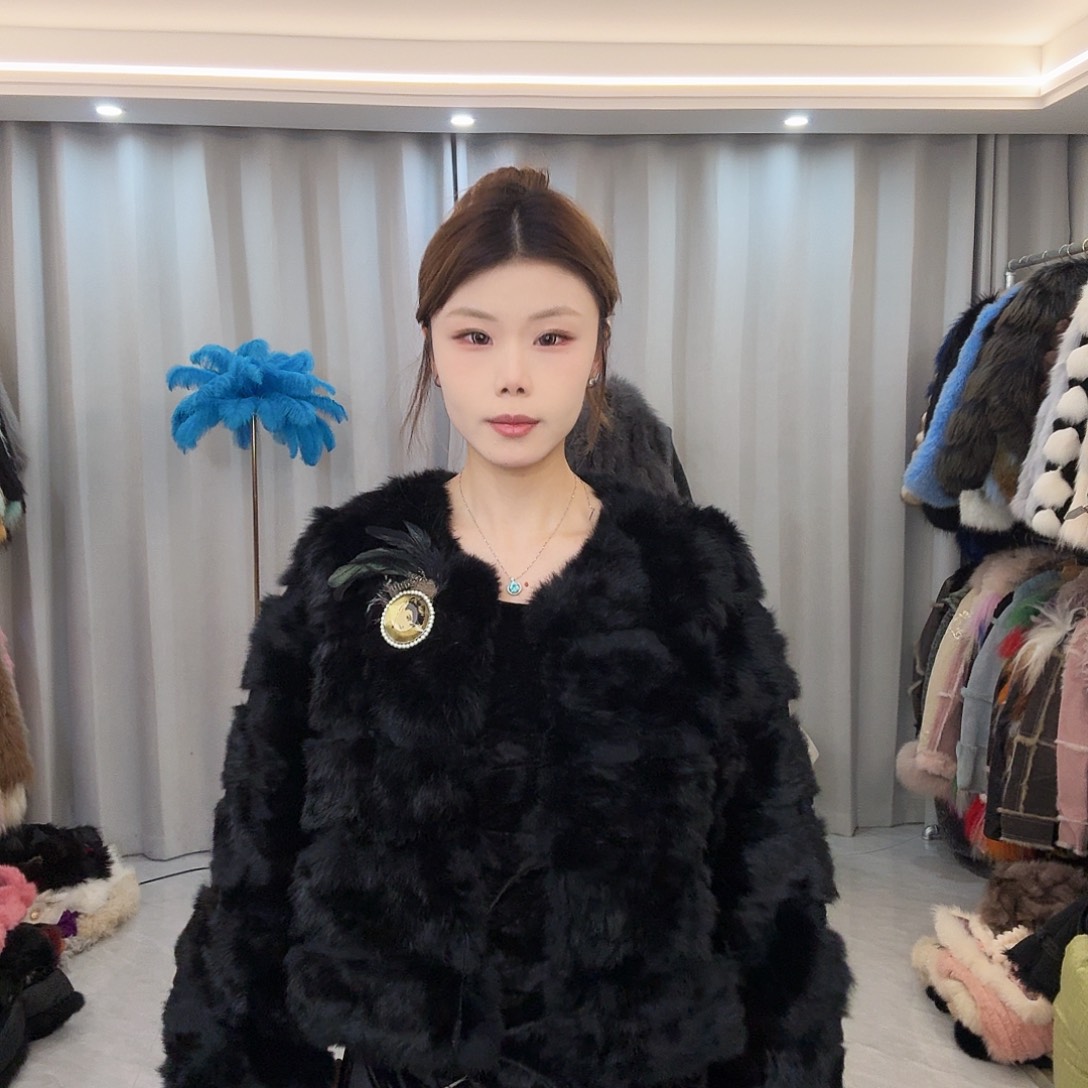 皮草外套不退不换