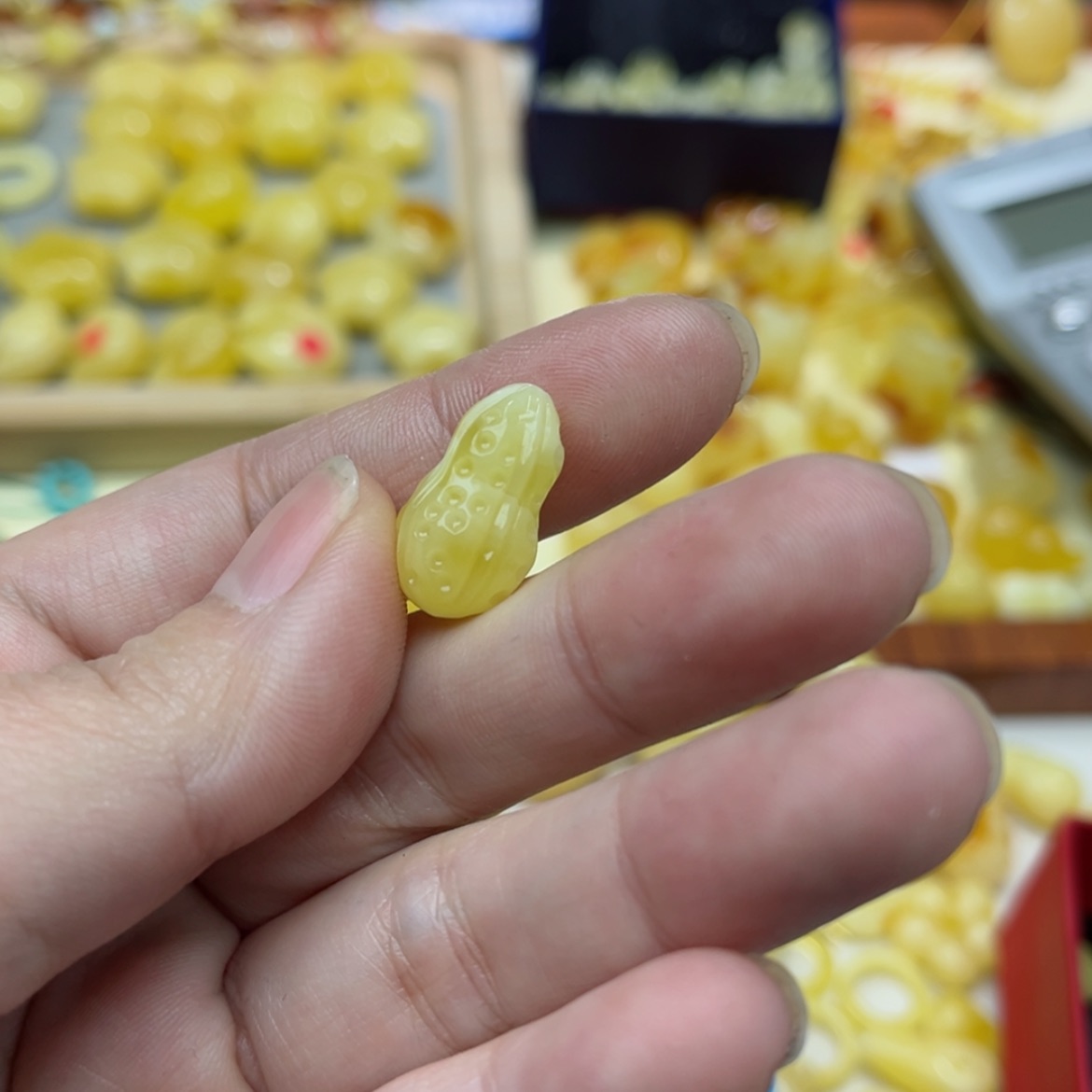 【闪购商品】蜜蜡裸石未镶嵌配饰