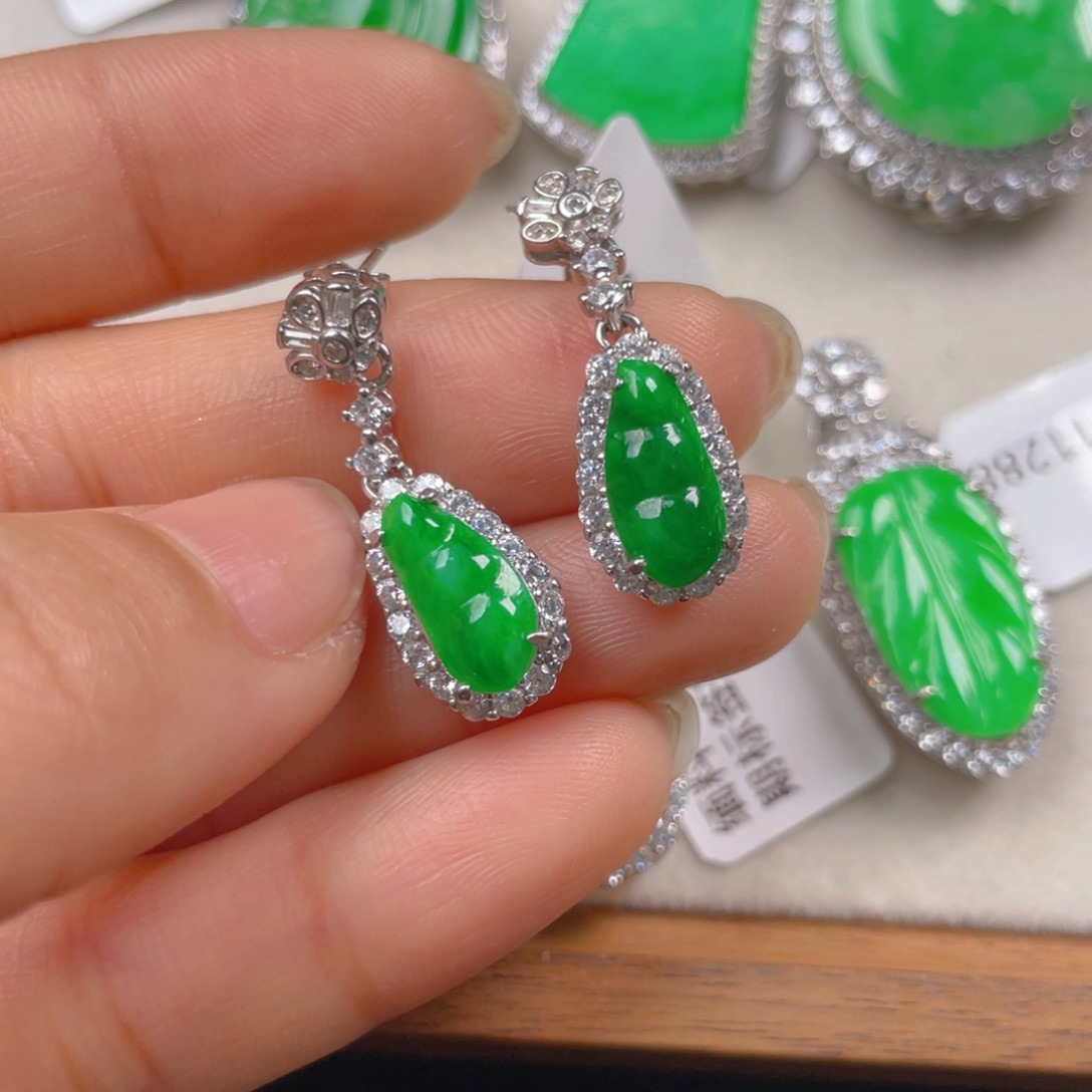 翡翠耳饰银S925镶嵌翡翠