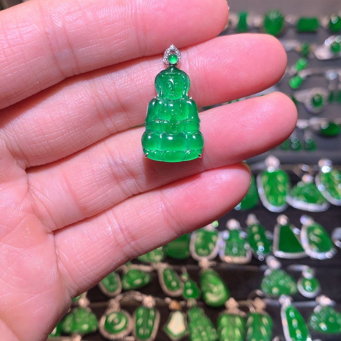 翡翠吊坠(不含链)18K金镶嵌天然翡翠