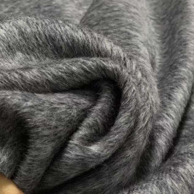 雪花灰稀有苏力羊驼绒布料丝绸般顺滑柔软高档羊绒大衣毛呢面料