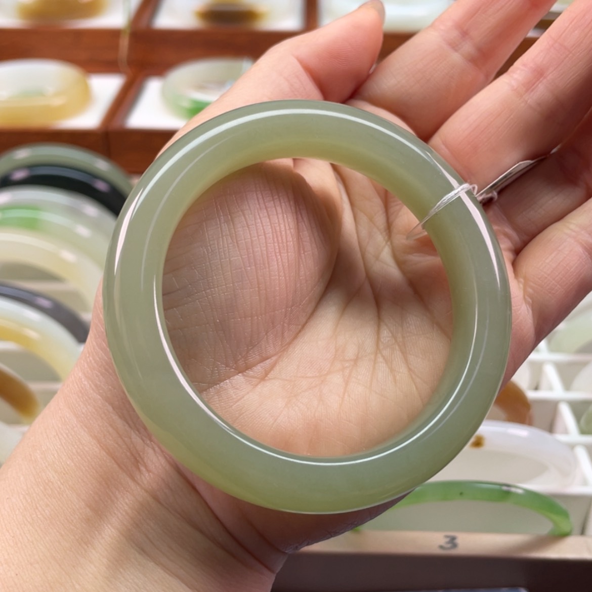 【闪购商品】和田玉手镯未镶嵌