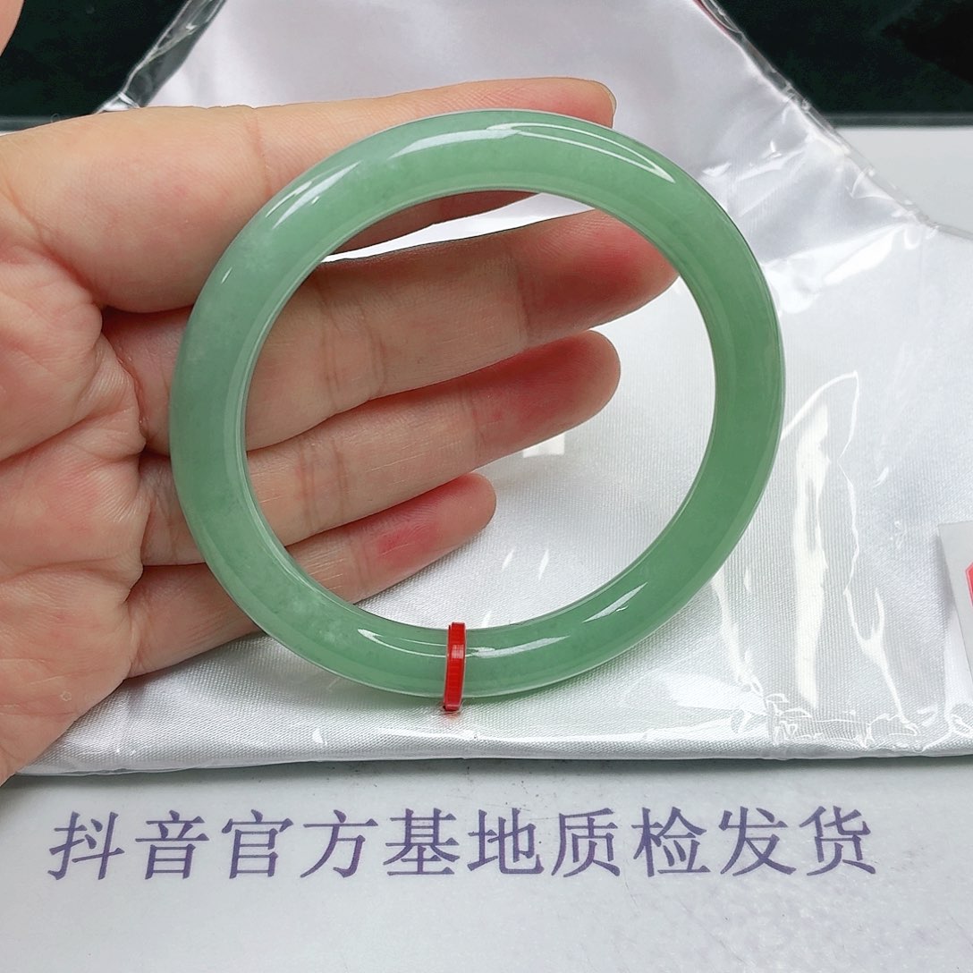 未镶嵌手镯翡翠55