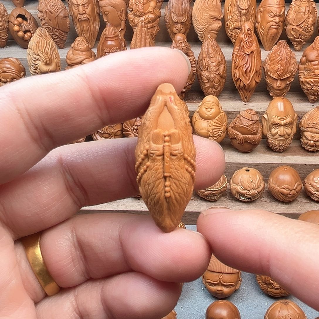 橄榄核吊坠18佛手福利