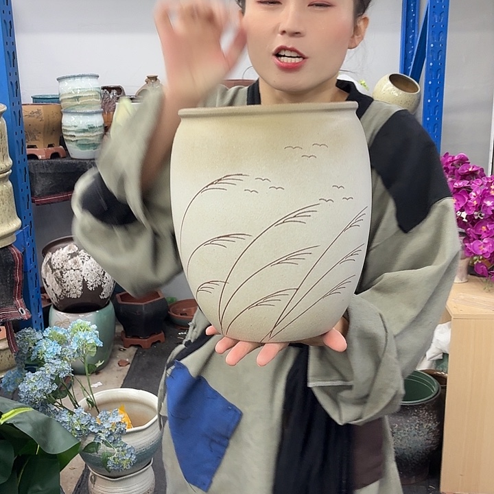 19-26 -粗陶花盆有孔