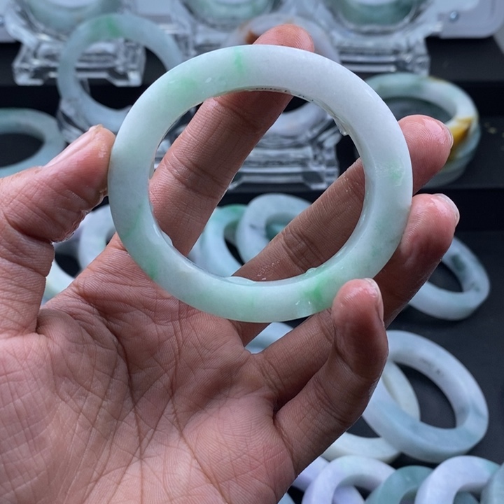 定制翡翠未镶嵌52–56