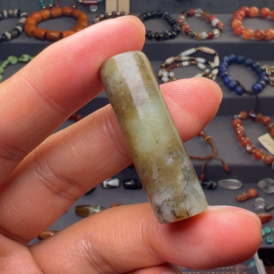 和田玉（糖玉）未镶嵌挂件