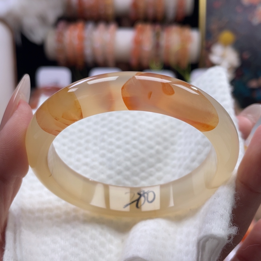 玛瑙/玉髓未镶嵌手镯56.5