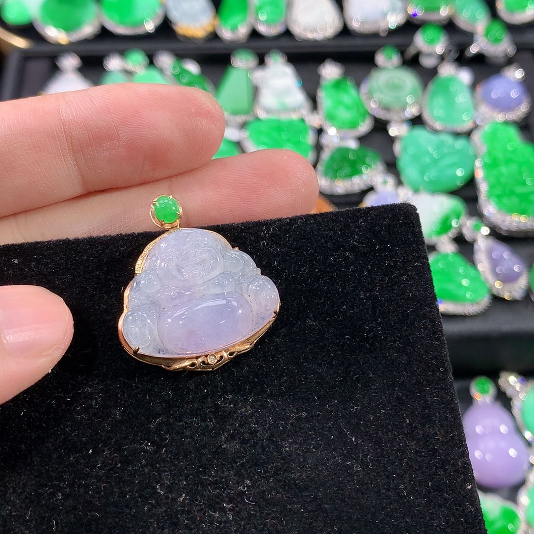 翡翠18K金镶嵌颈饰