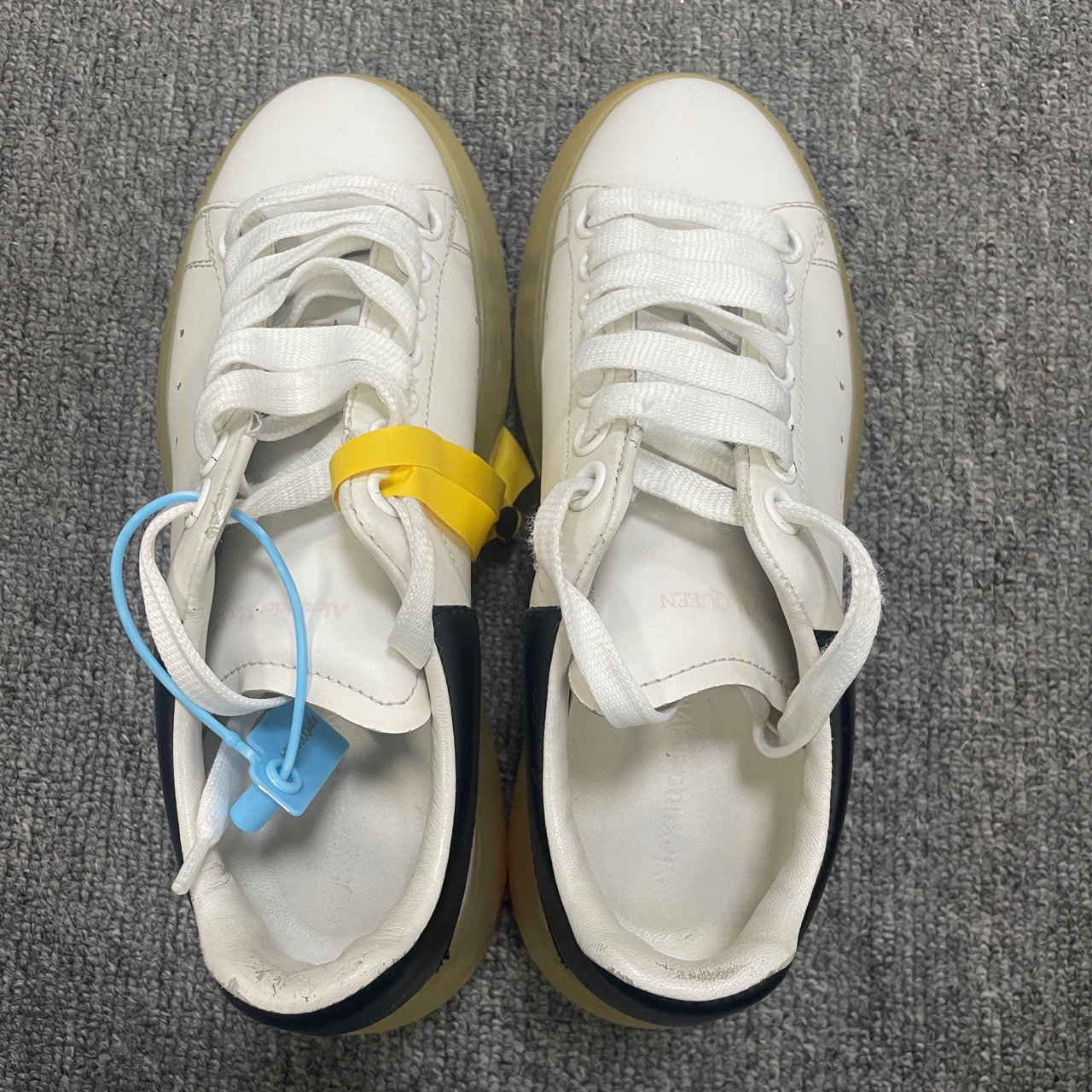 95新 Alexander McQueen/亚历山大·麦昆 板鞋尺码36.5 /8687
