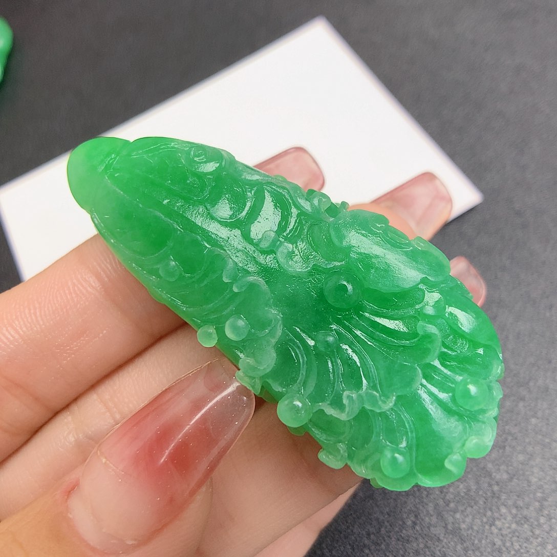 定制翡翠未镶嵌白菜