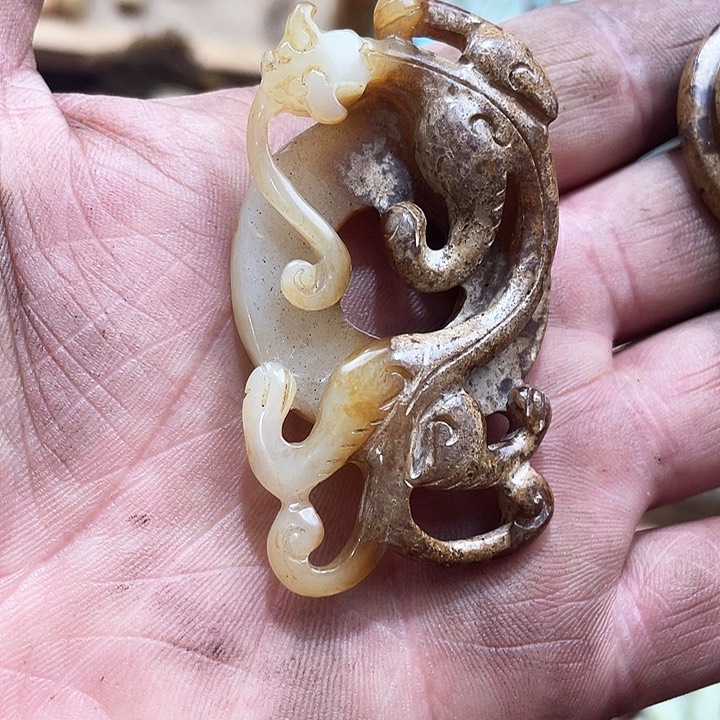 发财发财致富发财云**月