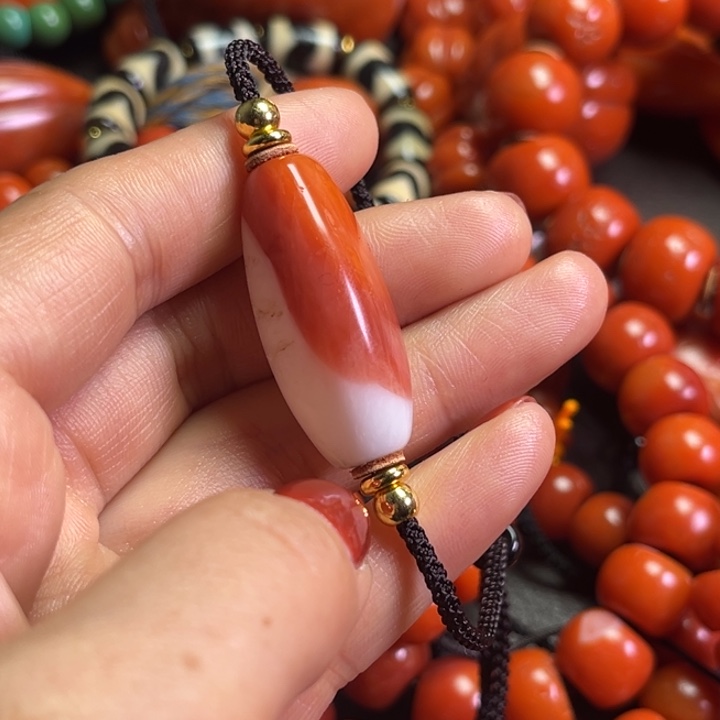 颈饰琉璃茂*琉璃…………