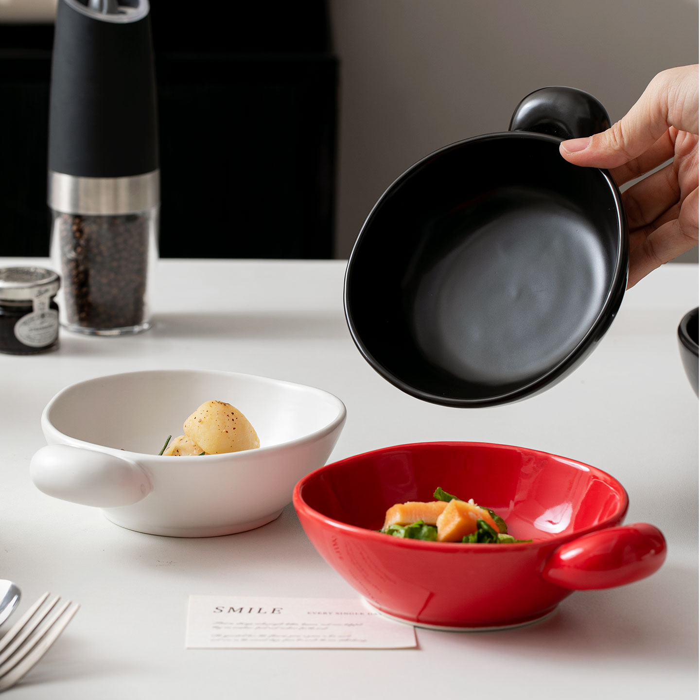 北欧创意陶瓷碗双耳防汤菜盘酒店家用装菜面碗汤碗水果沙拉碗