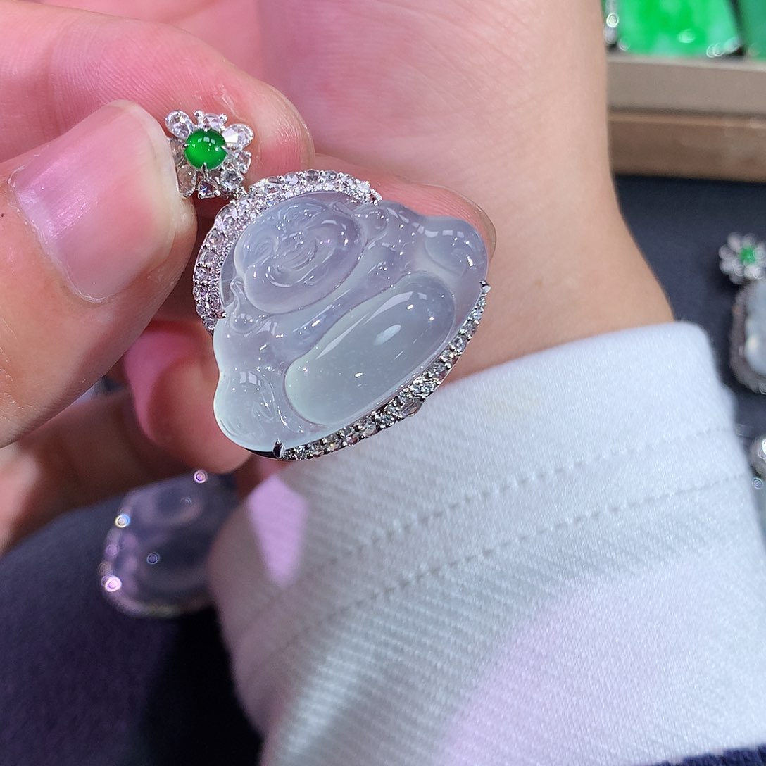 翡翠吊坠(赠链)18K金镶嵌