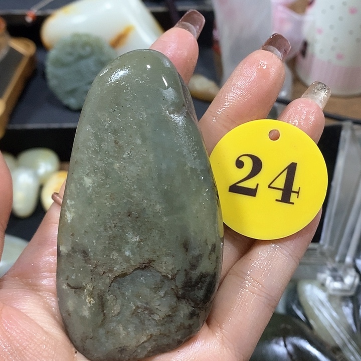 未镶嵌和田玉（糖玉）挂件