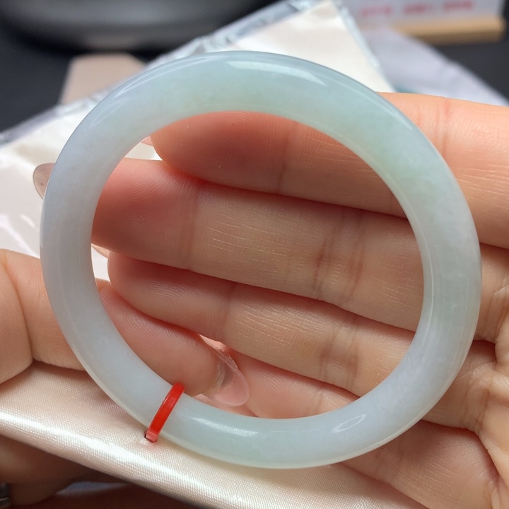 翡翠手镯（圆镯）未镶嵌53535454