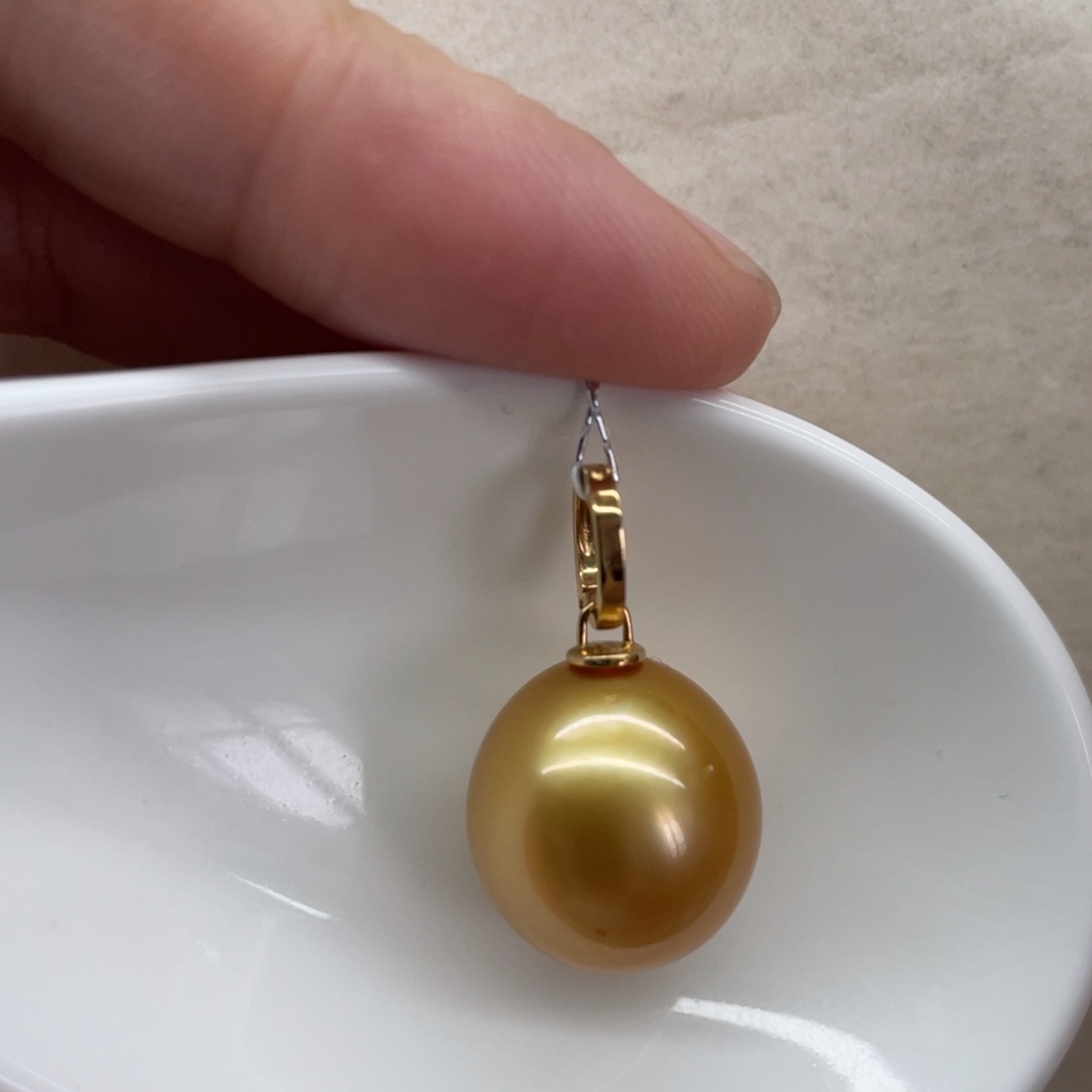 颈饰海水珍珠18K金镶嵌14.5mm