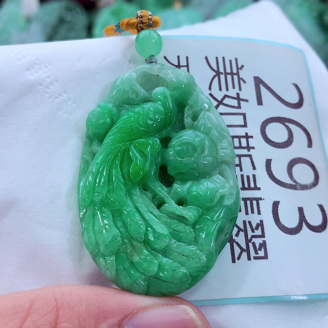 吊坠(不含链)未镶嵌翡翠