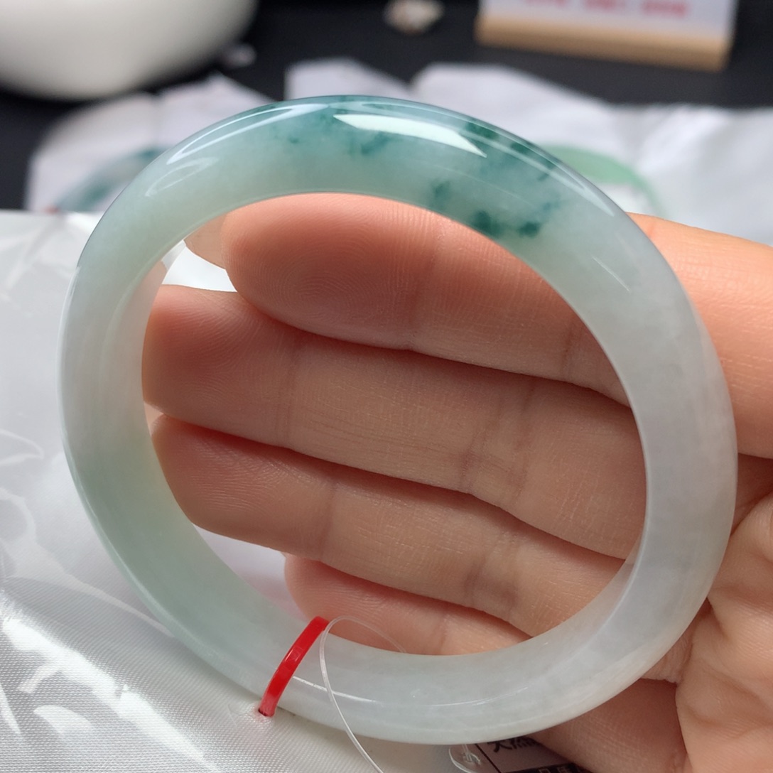 翡翠手镯未镶嵌58585959