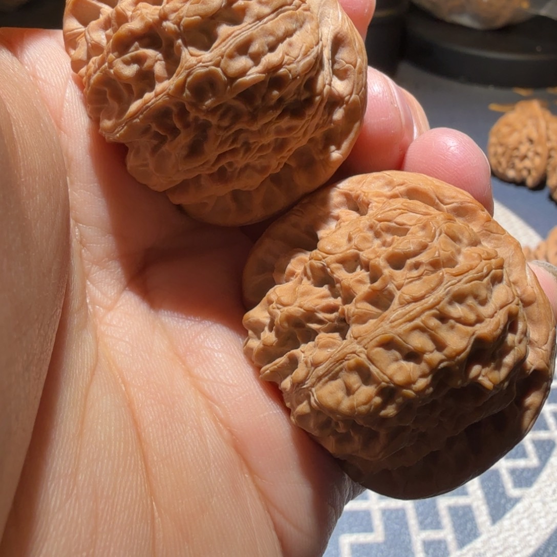 文玩核桃把件血麒麟