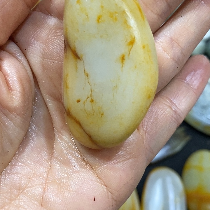 未镶嵌和田玉（糖玉）挂件