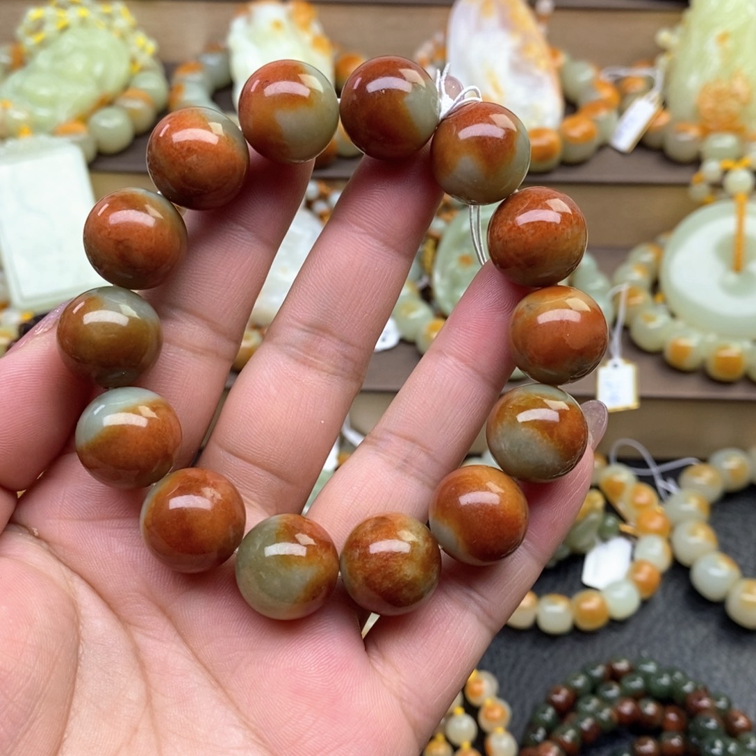 透闪石质玉未镶嵌手串