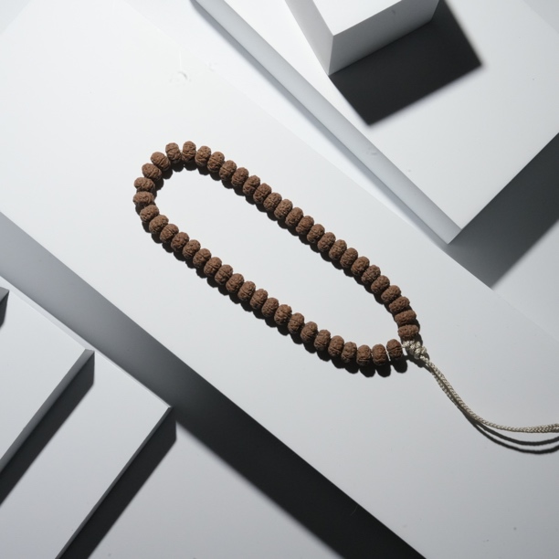 单圈战神树王桩高天然毕业货小金刚手串（不备注尺寸）