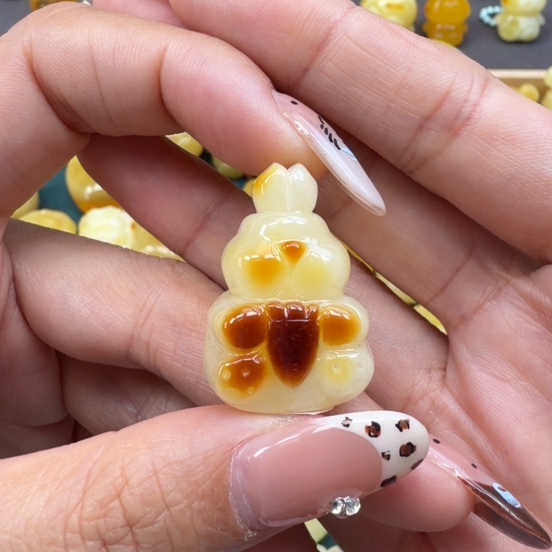 琥珀未镶嵌裸石蜜蜡