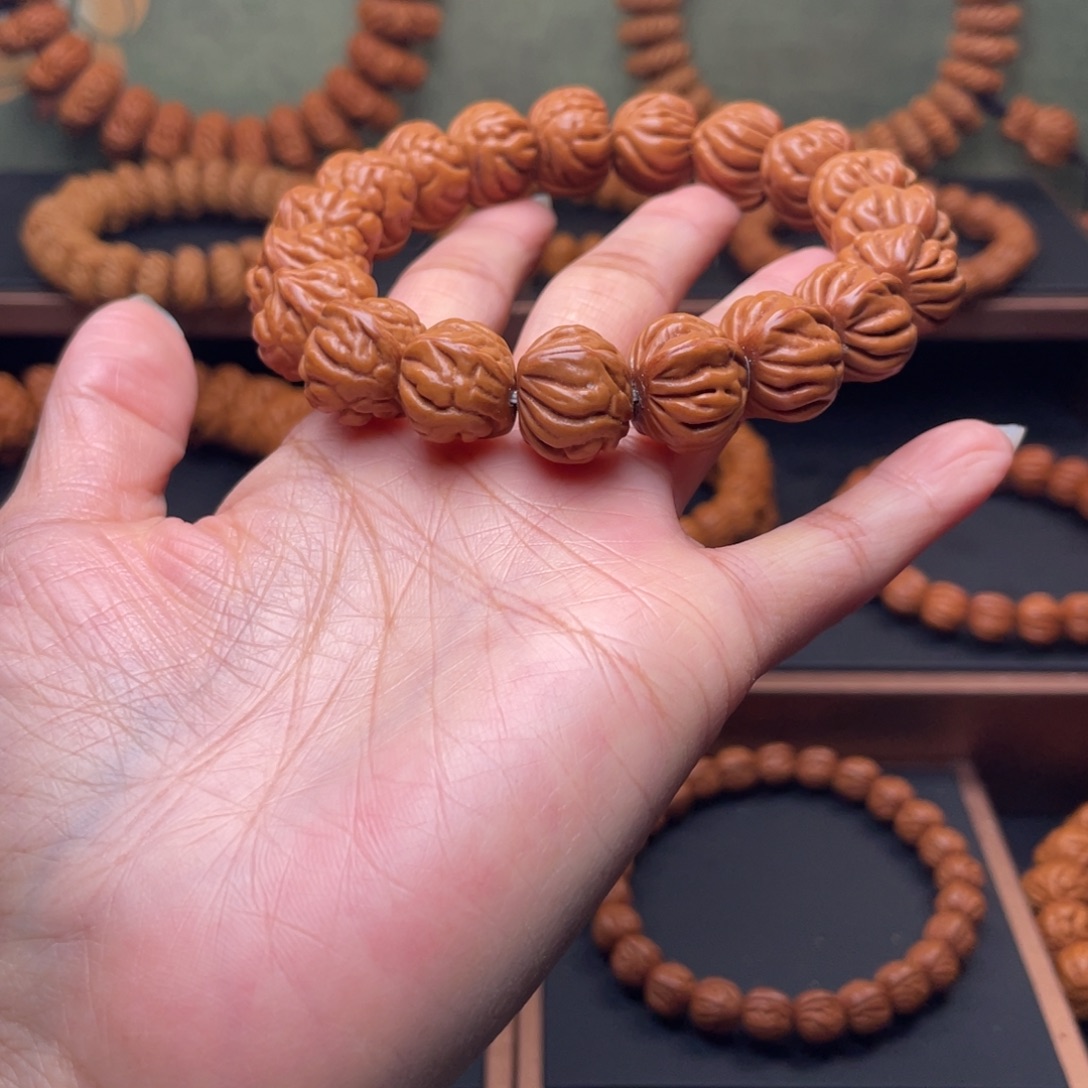 桃核手串17蟠龙爆肚