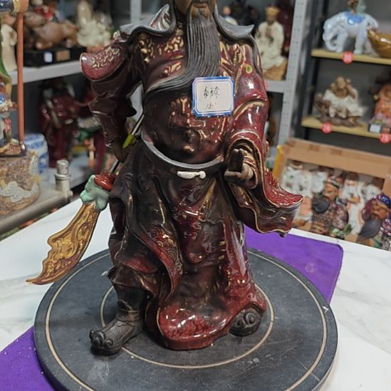 素***馆石湾窑陶瓷红釉关公