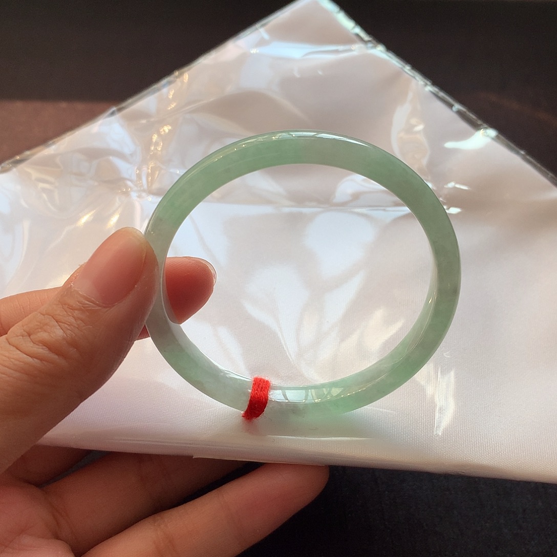 翡翠未镶嵌手镯51