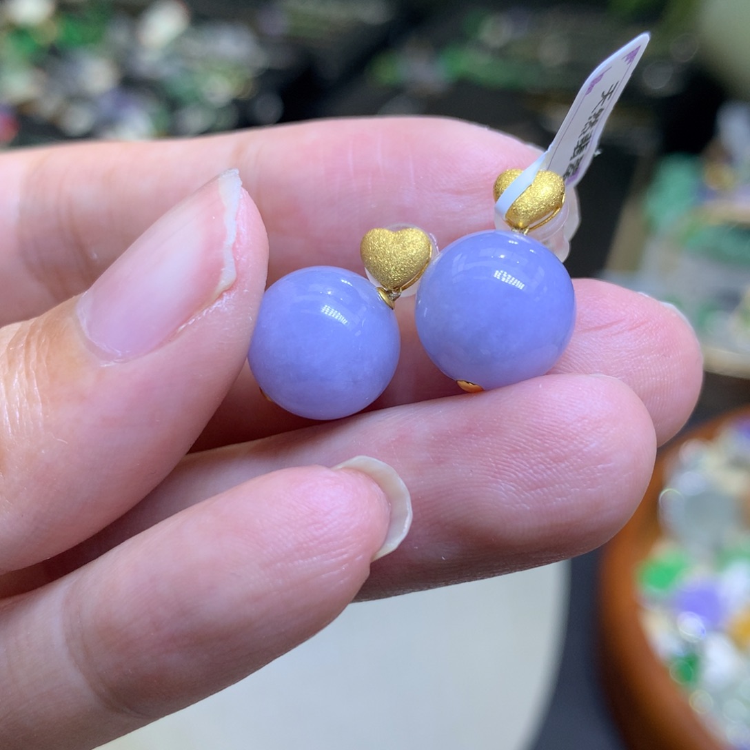 颈饰18K金镶嵌翡翠