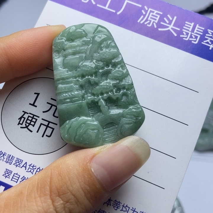 翡翠未镶嵌颈饰翡翠