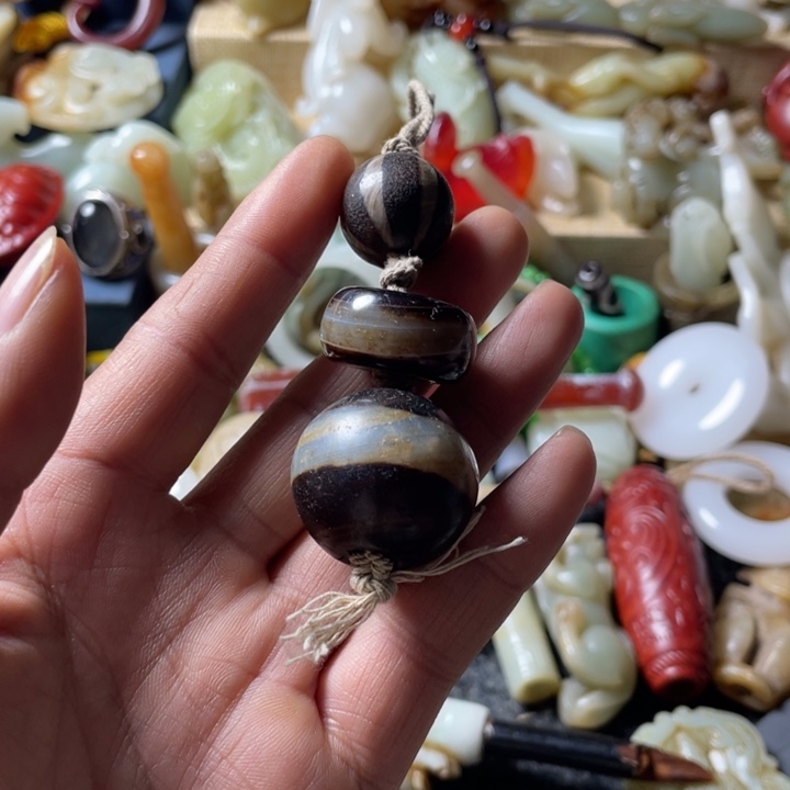 和田玉未镶嵌吊坠(不含链)