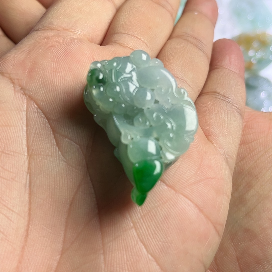 【闪购商品】翡翠颈饰未镶嵌天然