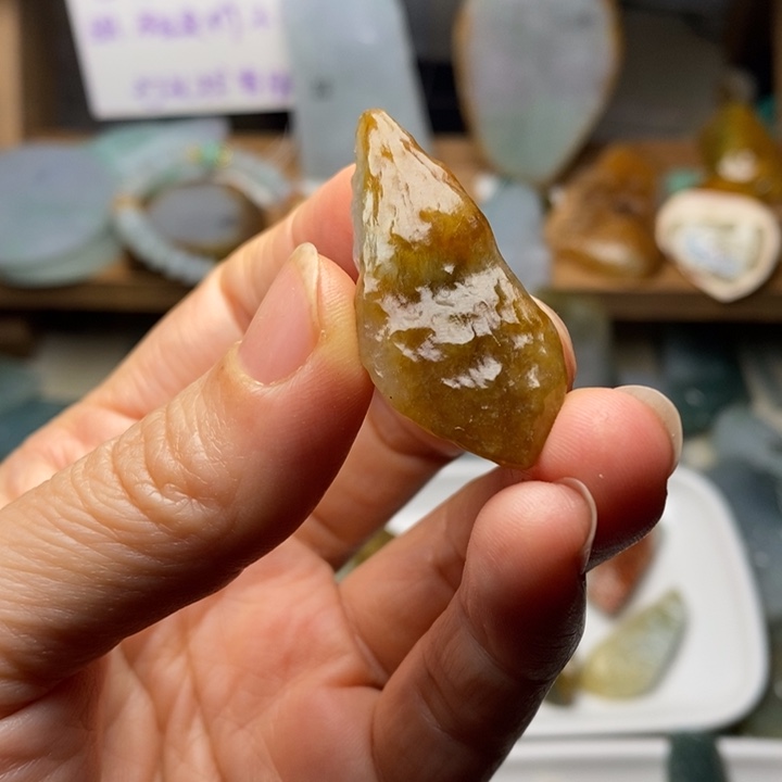 翡翠未镶嵌颈饰天然