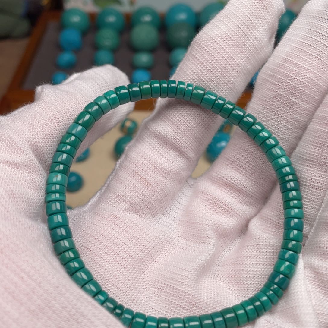 绿松石配饰未镶嵌