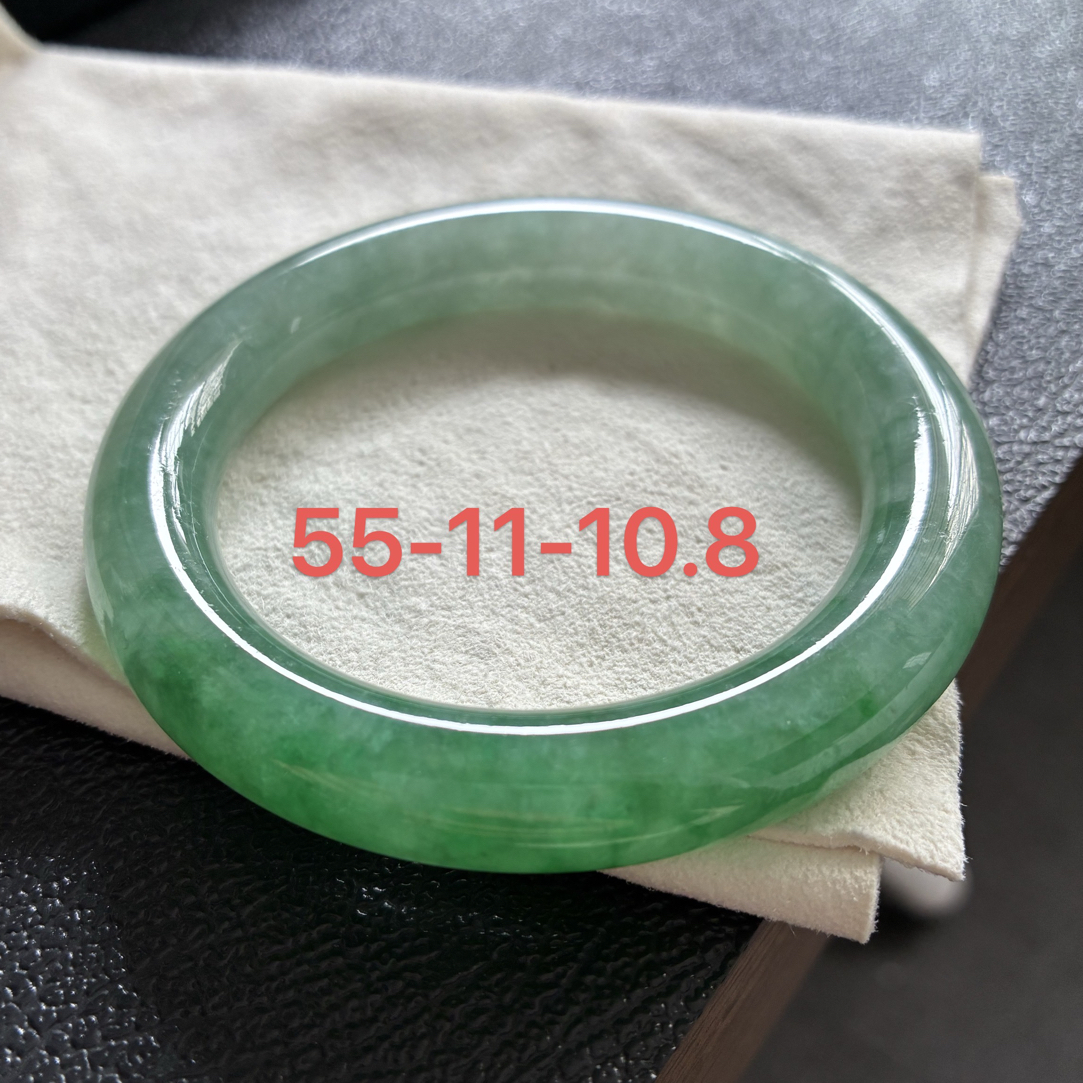 55圆条冰阳绿渐变半山水翡翠手镯缅甸天然A货