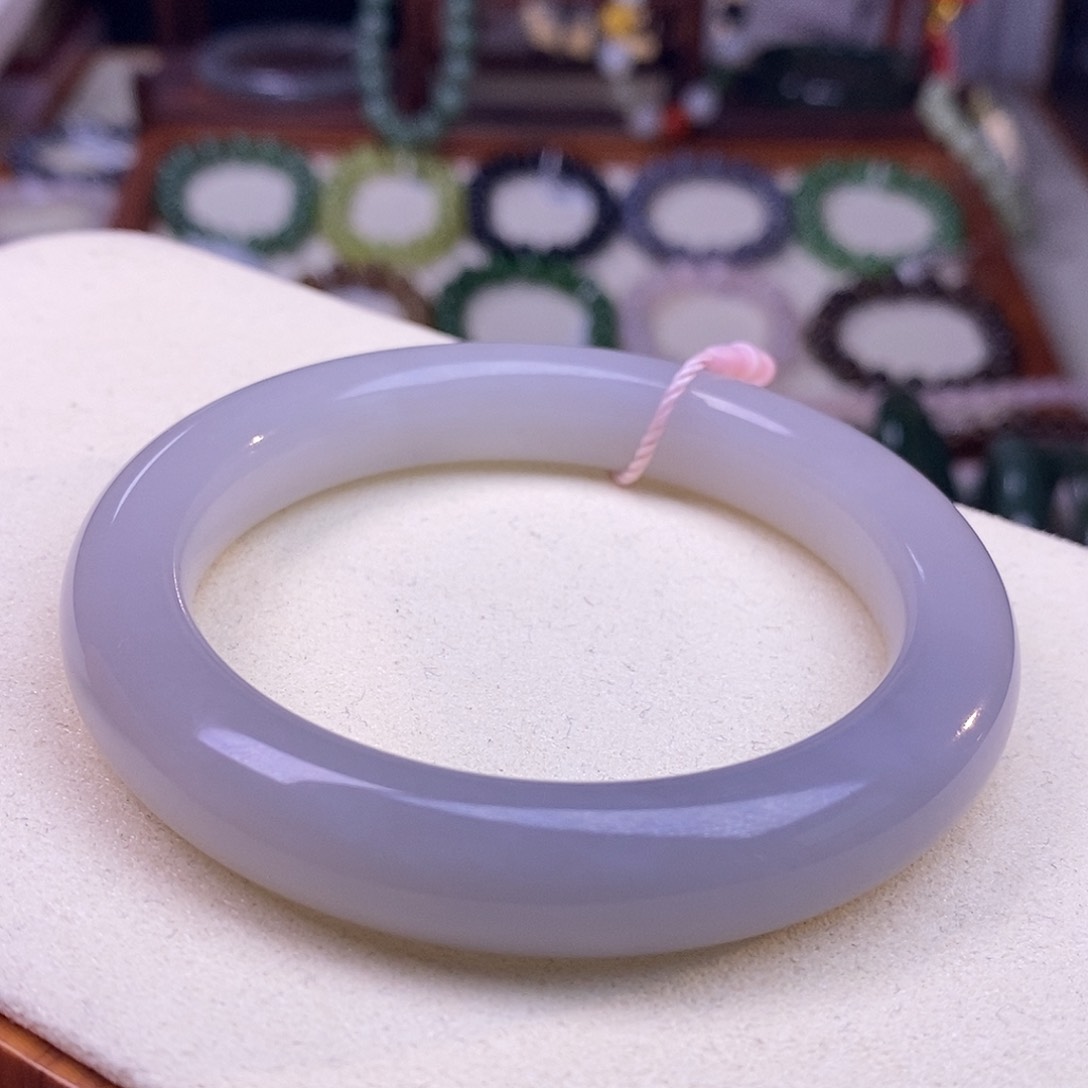 颈饰未镶嵌和田玉56烟紫老料冰底仙紫手镯