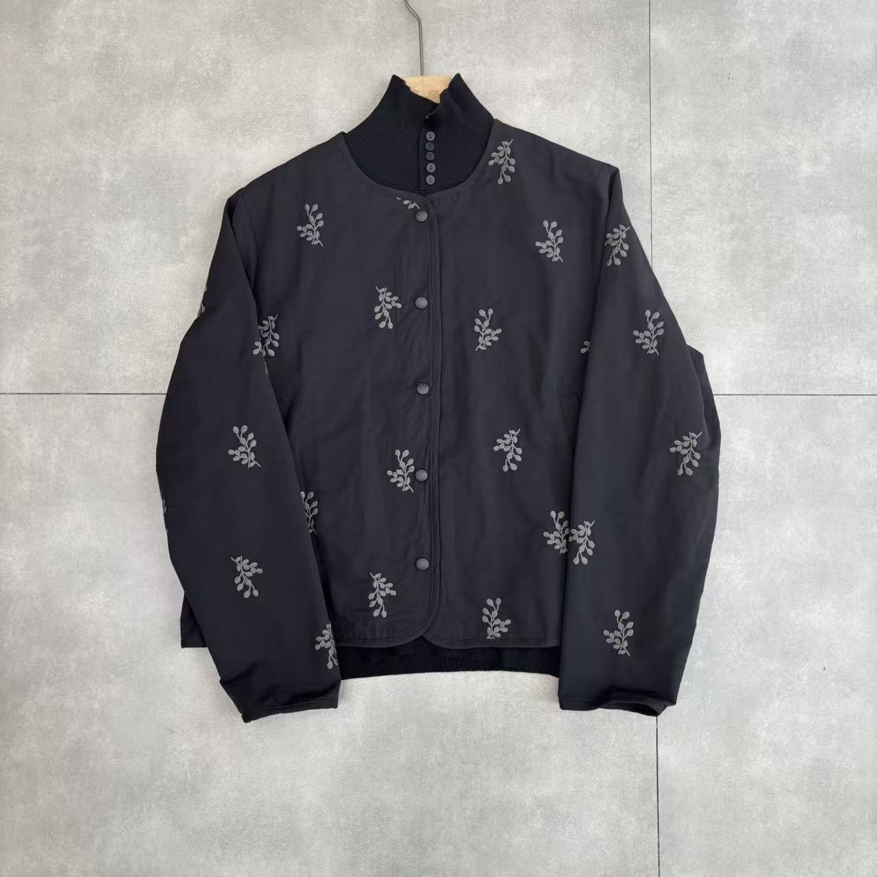 菲玛新款休闲绣花小外套