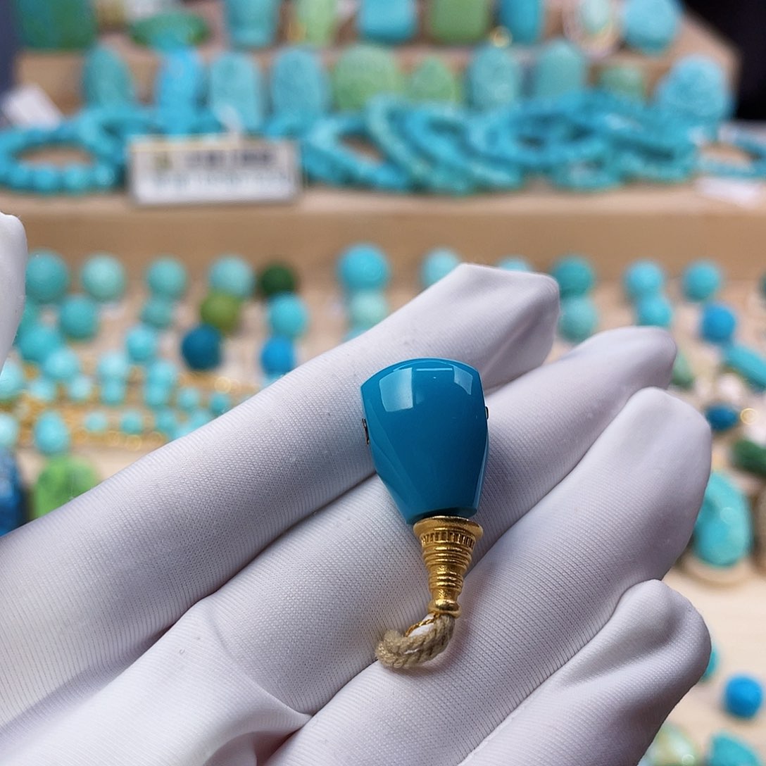 绿松石珠宝奇石18K金镶嵌