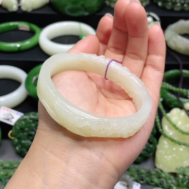 和田玉手镯55+圈口 编号53贵妃镯未镶嵌